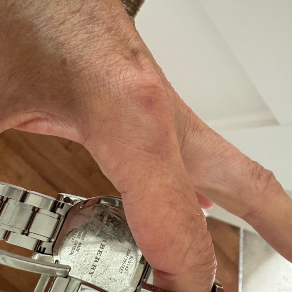 Burberry stainless steel watch …. Sorry no box - Picture 3 of 5